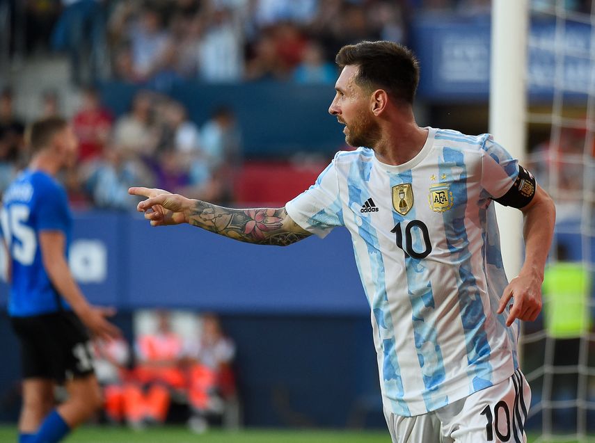 Argentina golea 5-0 a Estonia, con 5 goles de Lionel Messi