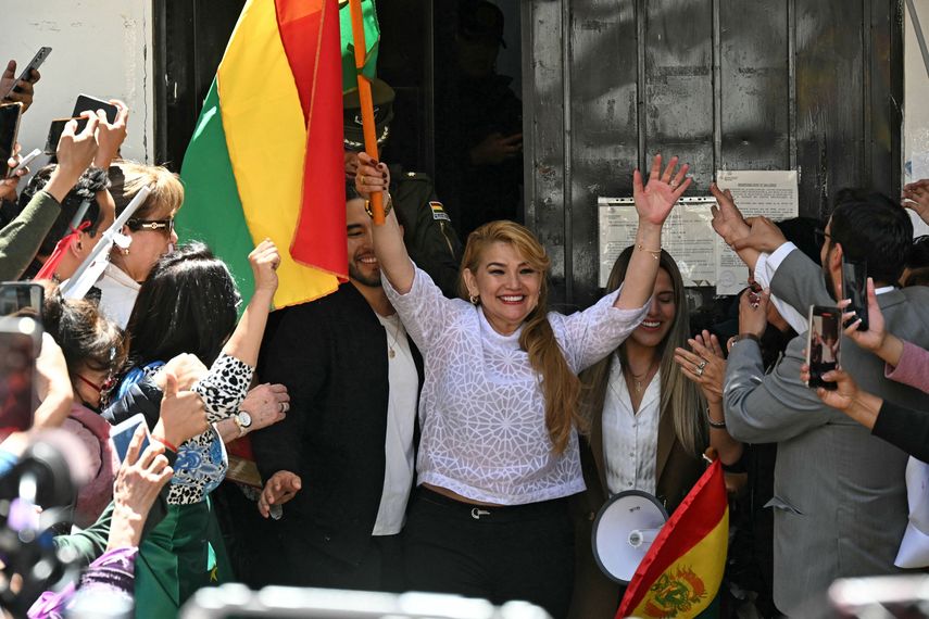 La exmandataria de Bolivia Jeanine Áñez fue excarcelada este jueves en La Paz