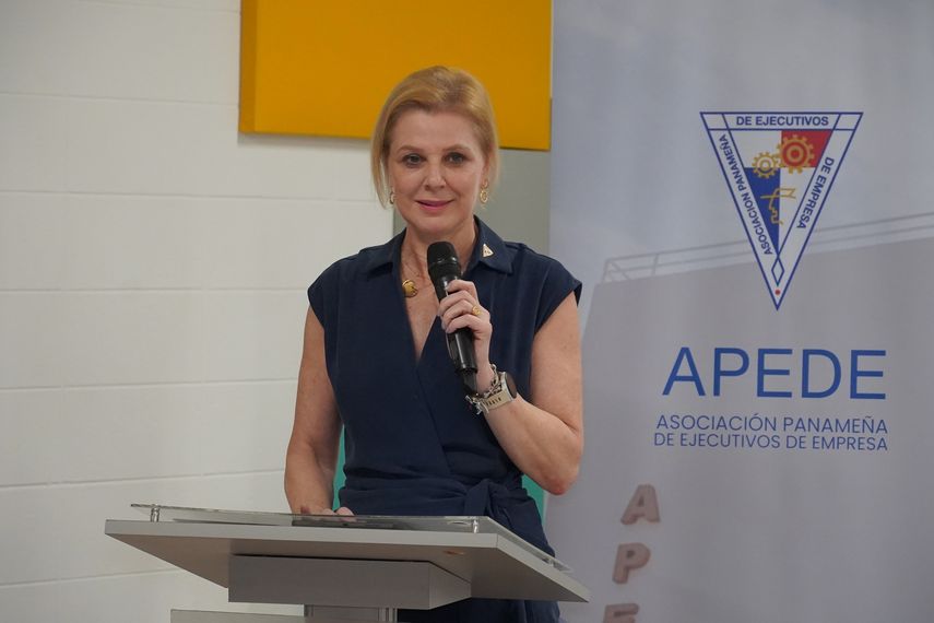 La presidenta de la Asociación Panameña de Ejecutivos de Empresa (APEDE)
