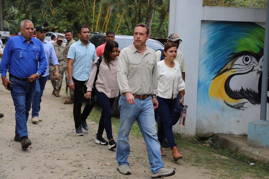 MICI se reúne con vecinos de Cobre Panamá para conocer sus preocupaciones