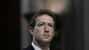 Zuckerberg critica presión de Casa Blanca para retirar contenidos sobre covid-19