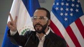 Bukele inicia era bitcóin en El Salvador