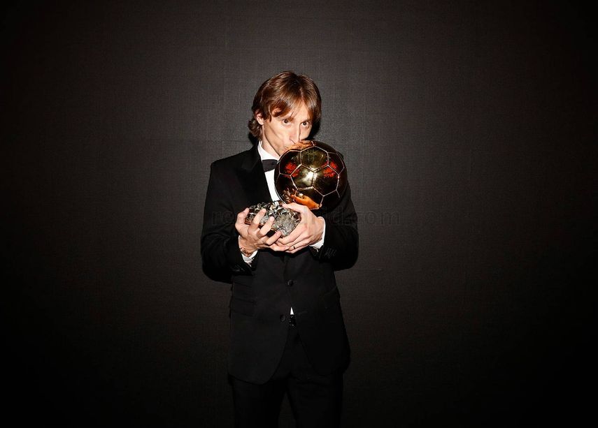 Luka Modric disputó recientemente la final de la Liga de Naciones, con derrota en la final ante España, y todavía debe aclarar si se retirará de la selección, como se rumoreaba, o continuará hasta la Eurocopa de 2024. Luka Modric disputó recientemente la final de la Liga de Naciones, con derrota en la final ante España, y todavía debe aclarar si se retirará de la selección, como se rumoreaba, o continuará hasta la Eurocopa de 2024.