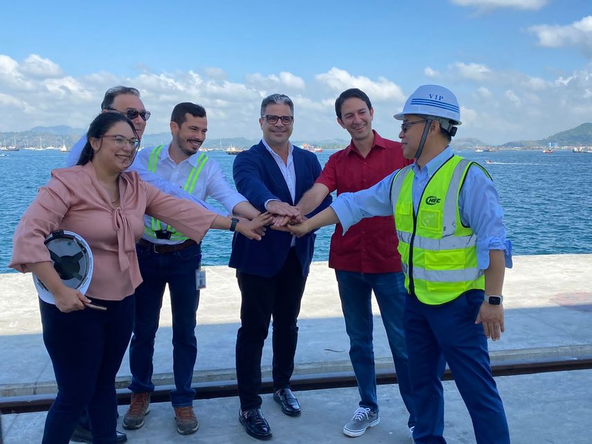 Norwegian Cruise Line reconoce avances en Puerto de Cruceros.
