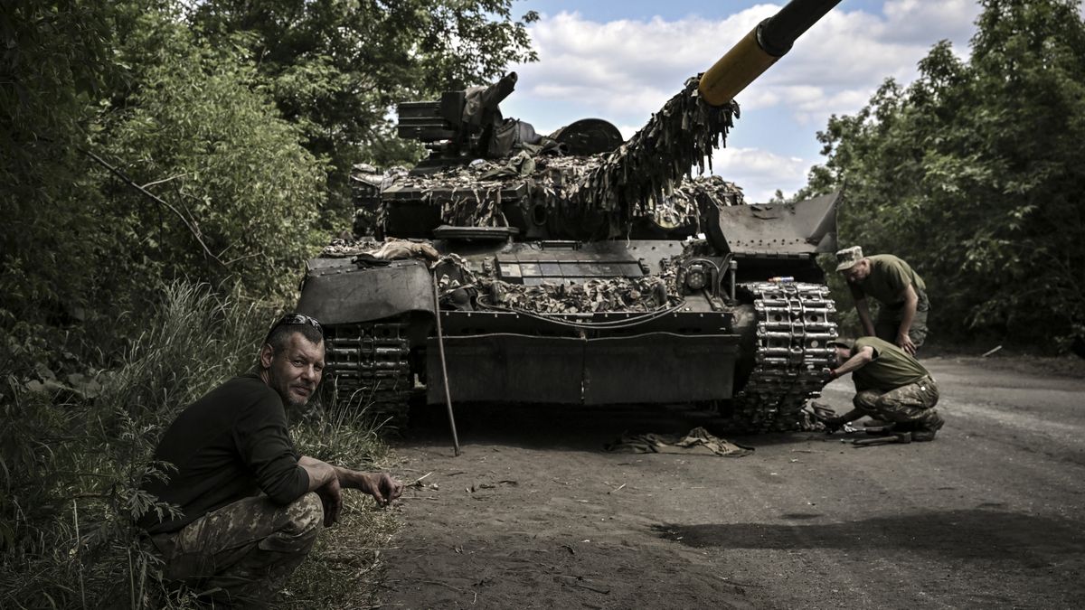 Ucrania confirma retirada de tropas en ciudad clave del este