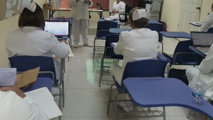 Enfermeras no descartan unirse a la huelga. Realizarán piqueteos y marcha. Enfermeras no descartan unirse a la huelga. Realizarán piqueteos y marcha.