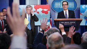 EEUU bloquea fondos de la empresa petrolera venezolana