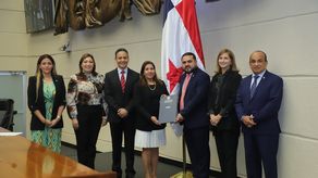 Con voto unánime