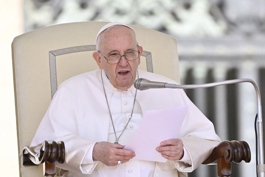 El papa espera reprogramar pronto su viaje a África