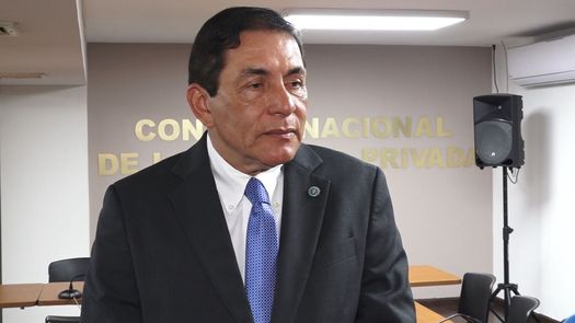 Empresarios en expectativa por la discusión del salario mínimo en Panamá.