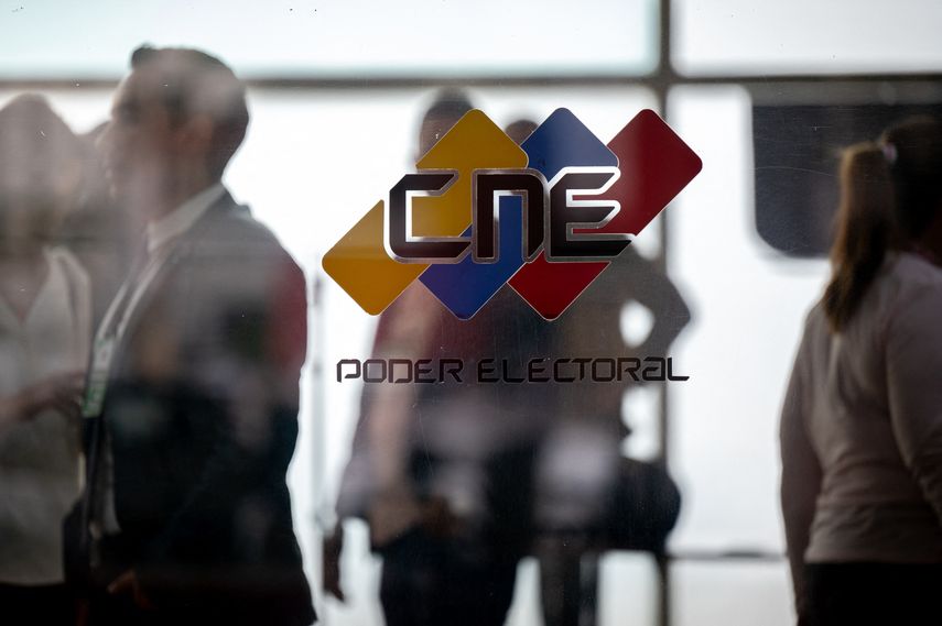 Venezuela: Maria Corina Machado inhabilitada por 15 años Venezuela: Maria Corina Machado inhabilitada por 15 años
