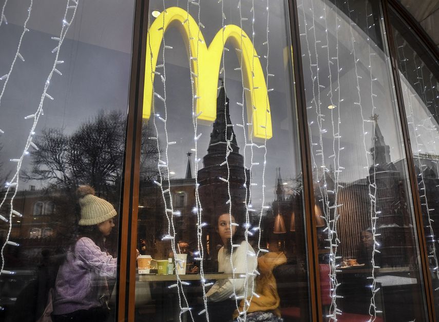 McDonalds ha llegado a un acuerdo para vender su negocio en Rusia al empresario local Alexander Govor, quien tiene varias franquicias de la cadena.
