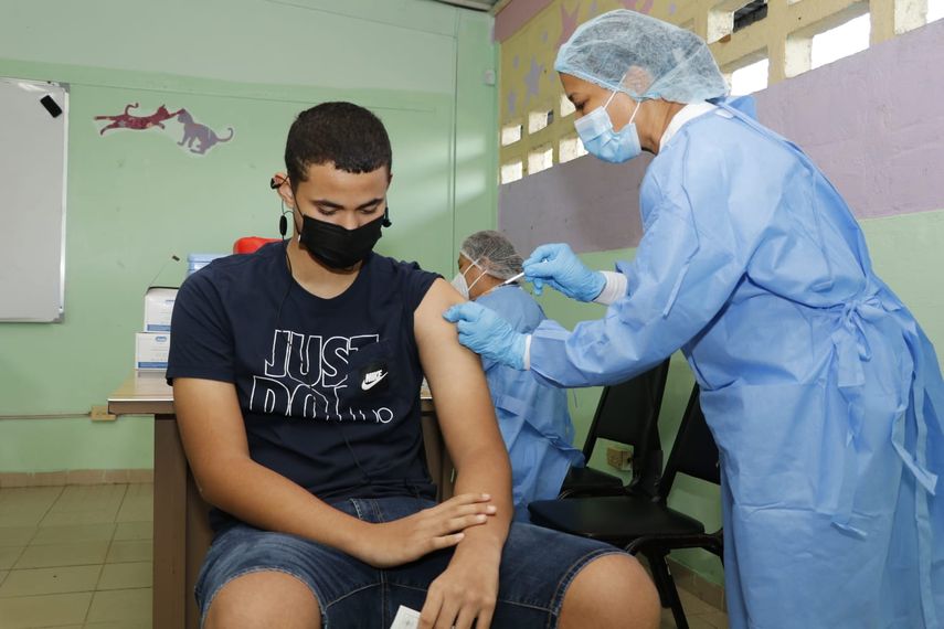 En las últimas 24 horas se ha registrado 2 defunciones, para un total de 7,238 acumuladas y una letalidad del 1.5 %, reportó este domingo el MINSA.