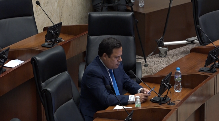 Diputado del CD, en medio de escándalo de camiones cisternas