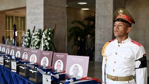 Cuba inicia homenaje a los 32 militares muertos en Venezuela