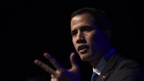 Guaidó denuncia desmontaje del Parlamento venezolano tras rebelión militar