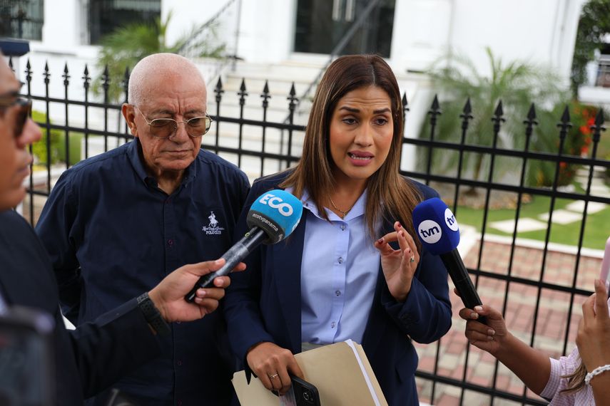 Diputada Alexandra Brenes denuncia a directora de SENNIAF ante la Procuraduría.