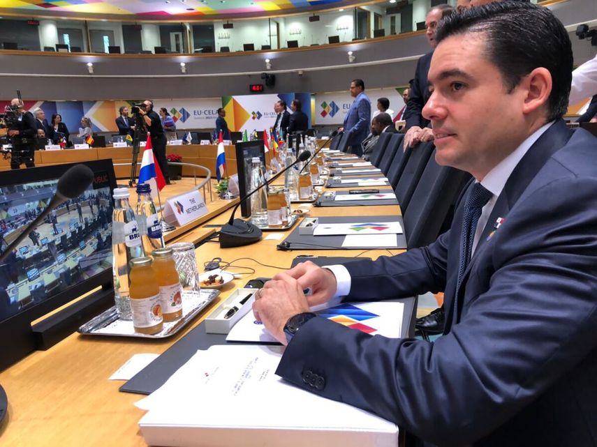 Luego del acto inaugural, Gaby Carrizo en compañía de la delegación panameña asistió al encuentro de la Alianza Digital. Luego del acto inaugural, Gaby Carrizo en compañía de la delegación panameña asistió al encuentro de la Alianza Digital.