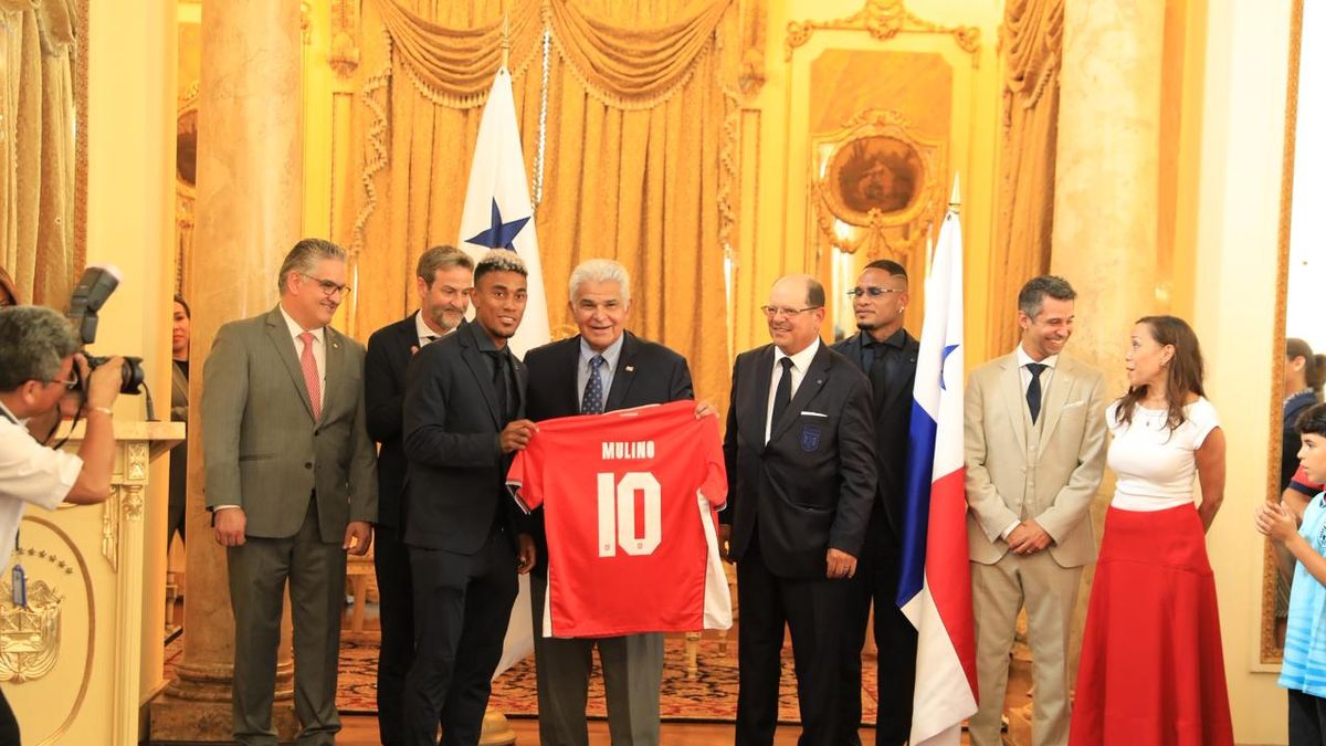 Selección de Panamá fue recibida por Mulino en el Palacio de las Garzas Selección de Panamá fue recibida por Mulino en el Palacio de las Garzas