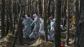 Rusia califica de mentiras las denuncias de Ucrania sobre los cientos de cuerpos hallados en Izium