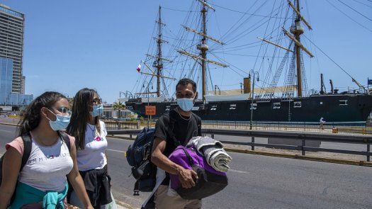 Entra en vigencia en Bolivia el carné de vacunación anticovid