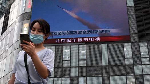 Shanghái ordena pruebas masivas de covid-19 y confinamiento