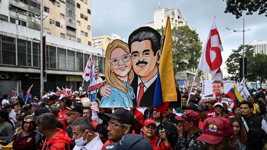 Estados Unidos mantenía restricciones en torno al pago de la defensa de Maduro y Flores. Estados Unidos mantenía restricciones en torno al pago de la defensa de Maduro y Flores.