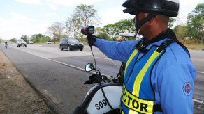 Extienden vigencia de licencias de conducir vencidas en marzo