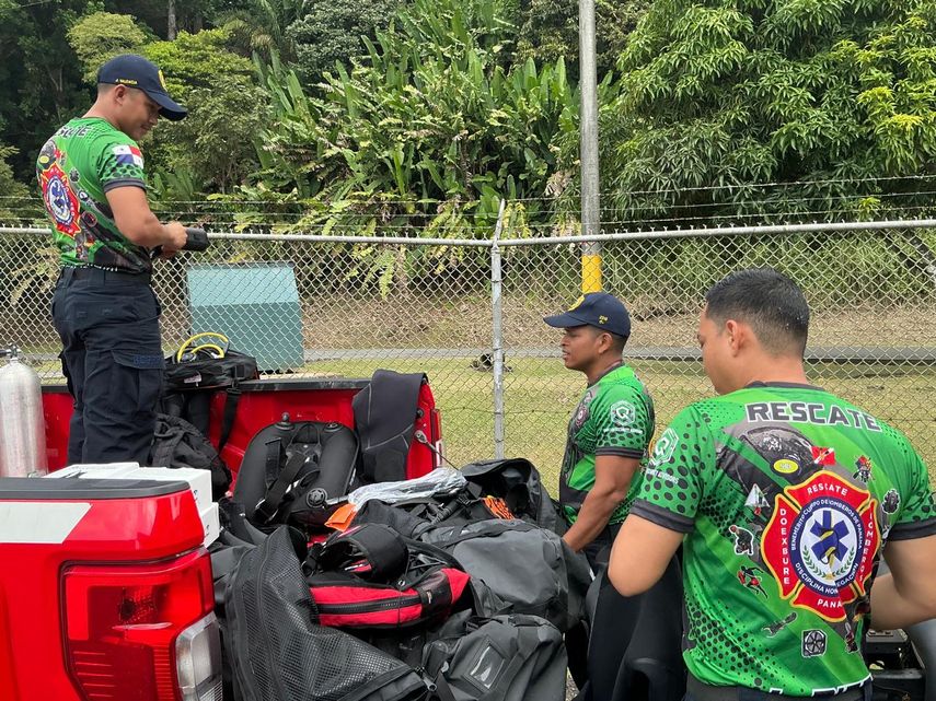 Bomberos mantienen capacitación en situaciones de riesgo o rescate