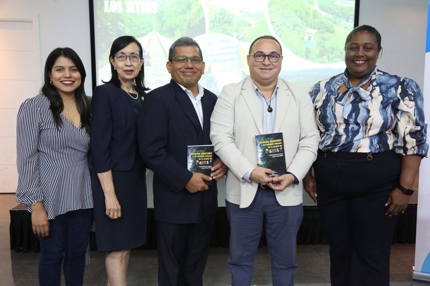 Panamá presenta el primer inventario de insectos de bosques