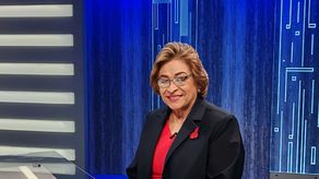 Adicciones silenciosas en mujeres: pantallas y los riesgos para el desarrollo del cerebro infantil