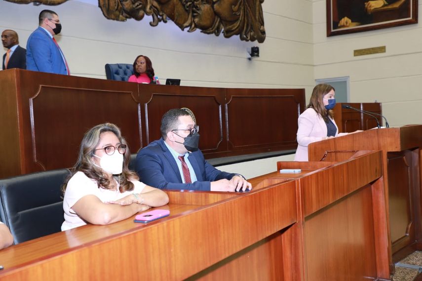 La ministra de Educación (Meduca), Maruja Gorday de Villalobos, sustentó ante la Asamblea Nacional dos proyectos de ley.