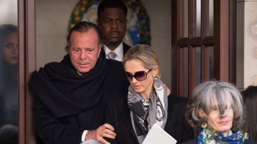 Julio Iglesias rompe su silencio y tacha de falsas acusaciones sexuales de exempleadas Julio Iglesias rompe su silencio y tacha de falsas acusaciones sexuales de exempleadas