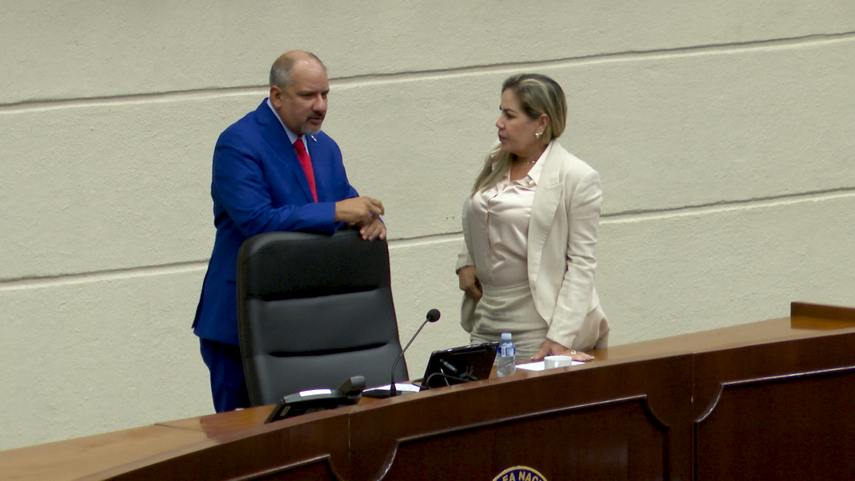 La Asamblea se debate por la renovación de su directiva.