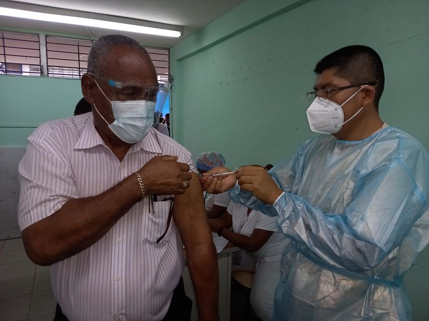 San Miguelito: aplican dosis de refuerzo por barrido