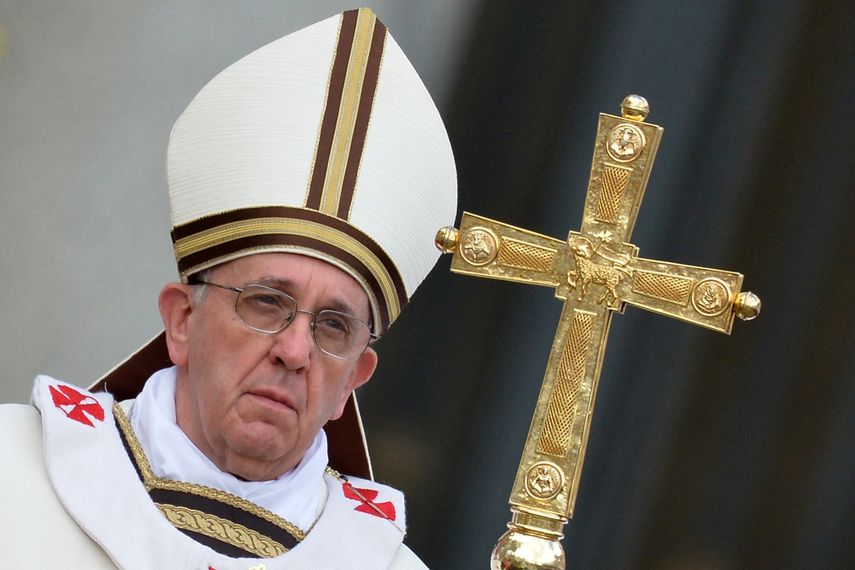 Papa Francisco pide orar por la paz en Lunes de Pascua.