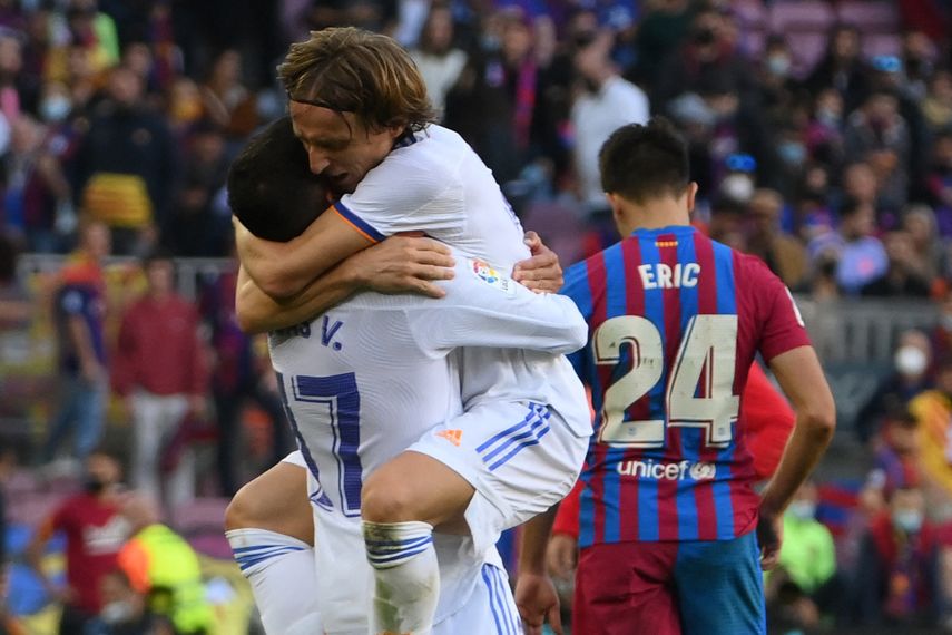 El Real Madrid gana 2-1 en Barcelona en el Clásico de LaLiga