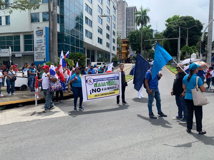 Meduca insta a gremios al diálogo para el retorno a clases