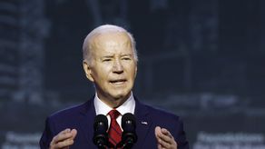 Biden promulga ley que podría prohibir TikTok en Estados Unidos