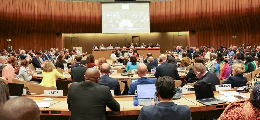 Panamá está representada por una delegación en la sede de la Organización Mundial de la Salud (OMS), designada por el ministro de Salud, Luis Francisco Sucre, y liderada por la viceministra Ivette Berrío. Panamá está representada por una delegación en la sede de la Organización Mundial de la Salud (OMS), designada por el ministro de Salud, Luis Francisco Sucre, y liderada por la viceministra Ivette Berrío.