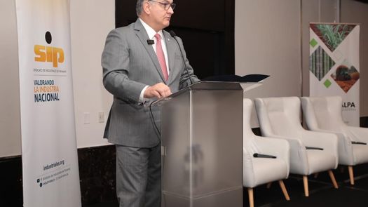 El Gobierno Nacional apuesta a la reactivación de empleos con la industria del bioetanol. El Gobierno Nacional apuesta a la reactivación de empleos con la industria del bioetanol.