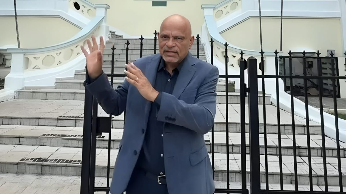 El diputado Ernesto Cedeño acudió a la Procuraduría de la Administración. El diputado Ernesto Cedeño acudió a la Procuraduría de la Administración.