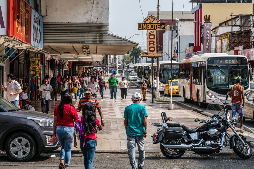 Ahorros navideños alcanzan $272 millones en Panamá pese a entorno económico moderado Ahorros navideños alcanzan $272 millones en Panamá pese a entorno económico moderado
