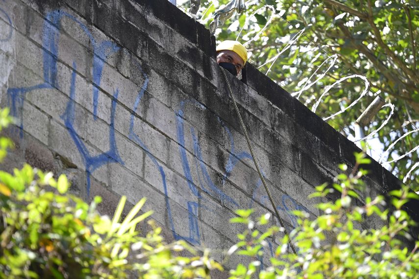 Bukele: pandilleros irán al régimen más severo en megacárcel
