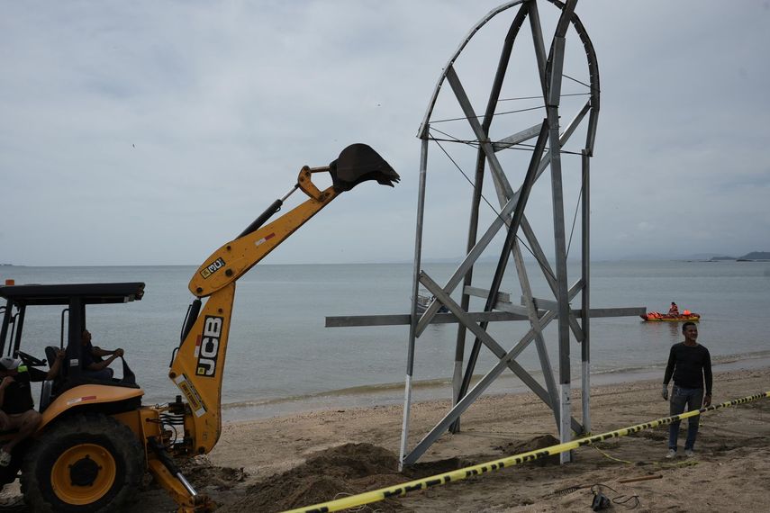 Alcaldía de Arraiján ordena retiro de estructuras en playa de Veracruz