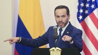 El presidente colombiano, Abelardo de la Espriella, descartó este jueves un canje de rehenes con el Ejército de Liberación Nacional (ELN) en el que estuvieran incluidos los tres policías y una ciudadana que la guerrilla secuestró hace un mes en el noreste del país.