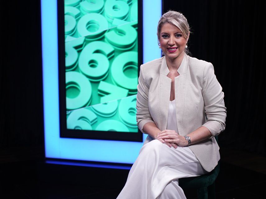 Caroline Schmitt en entrevista con Domingo Latorraca