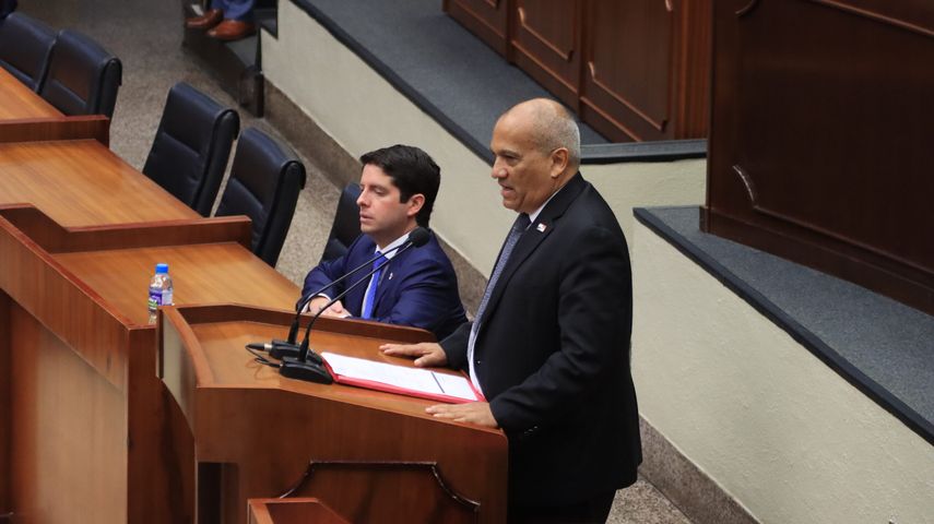 MiAmbiente presenta proyecto ley Marco de Cambio Climático.