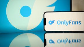 El propietario de la plataforma de contenido para adultos OnlyFans, el empresario ucraniano-estadounidense Leonid Radvinsky, ha muerto de cáncer a los 43 años, según un comunicado de la compañía.