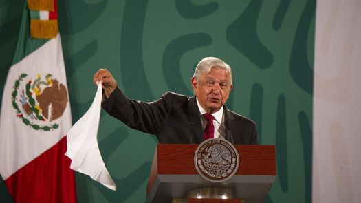 López Obrador retoma sus actividades públicas tras contagio de covid-19